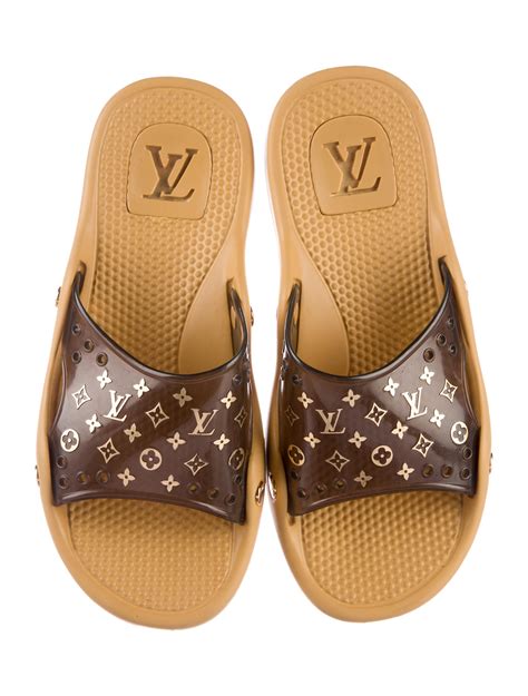 louis vuitton men's monogram sandals|Louis Vuitton fluffy sandals.